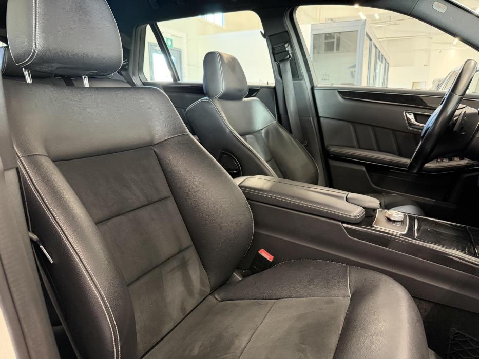 MERCEDES-BENZ E 2011