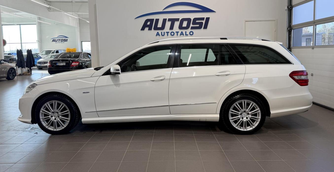 MERCEDES-BENZ E 2011