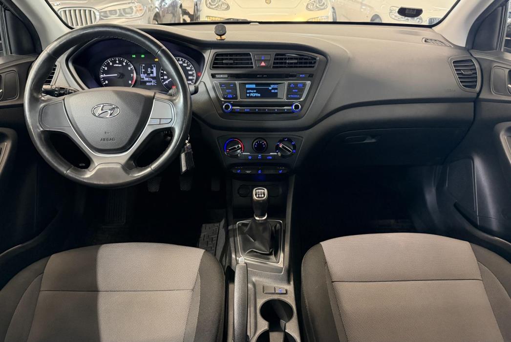 HYUNDAI i20 2017