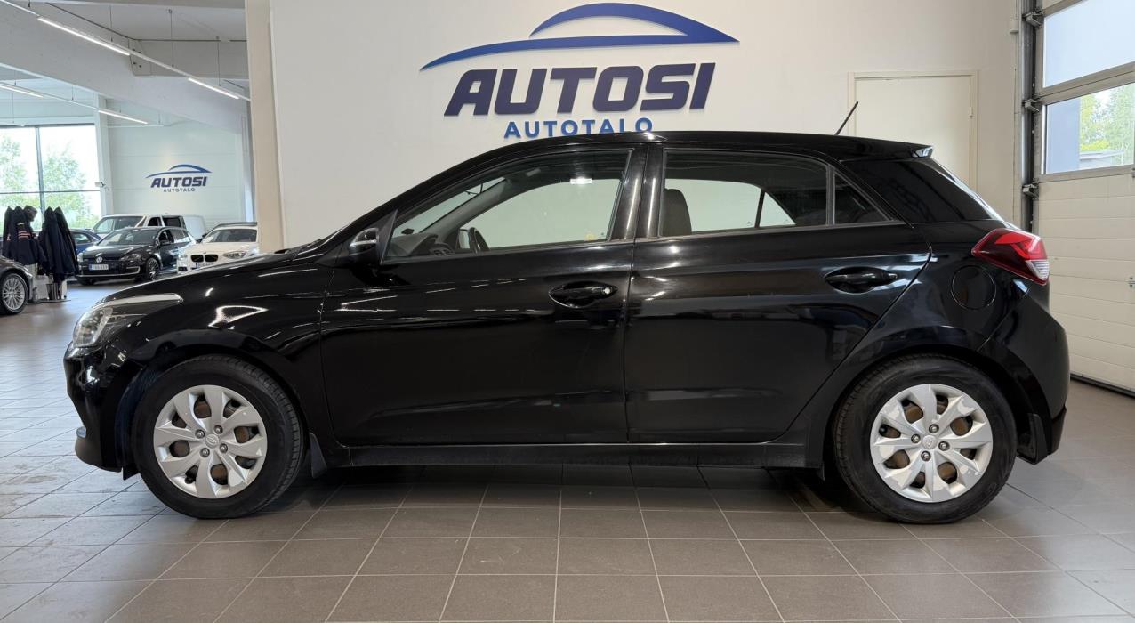 HYUNDAI i20 2017