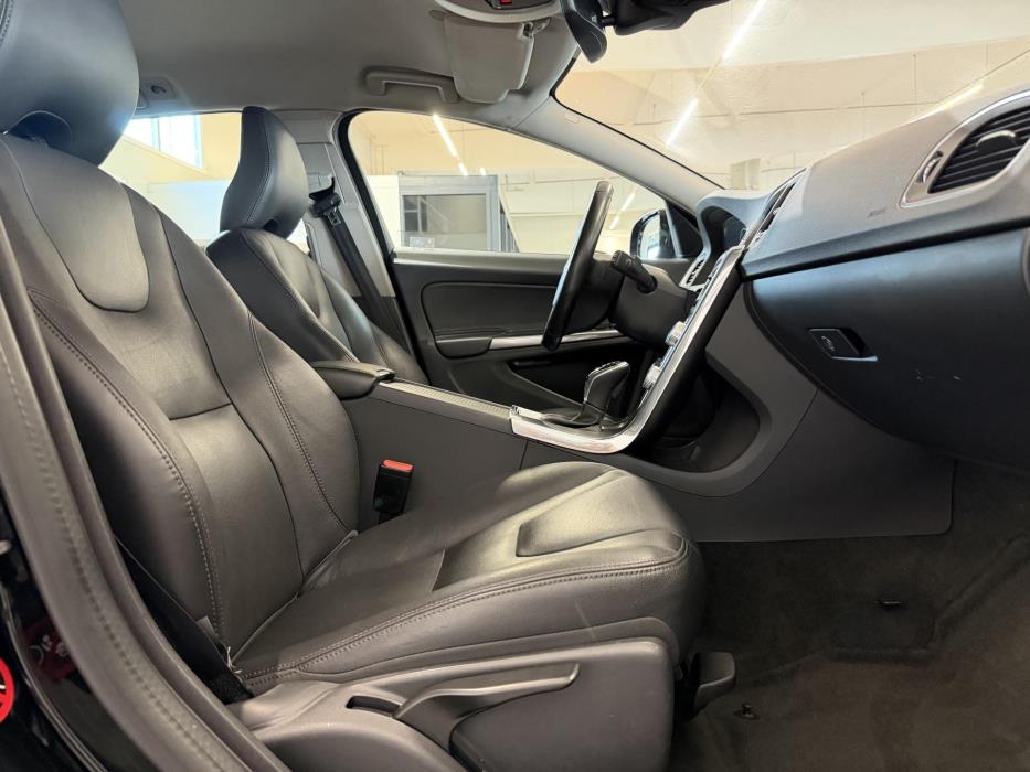 VOLVO V60 Cross Country 2018
