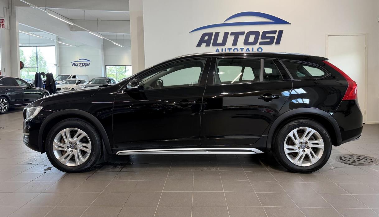 VOLVO V60 Cross Country 2018