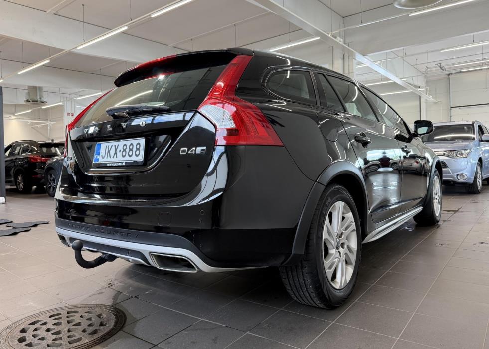 VOLVO V60 Cross Country 2018