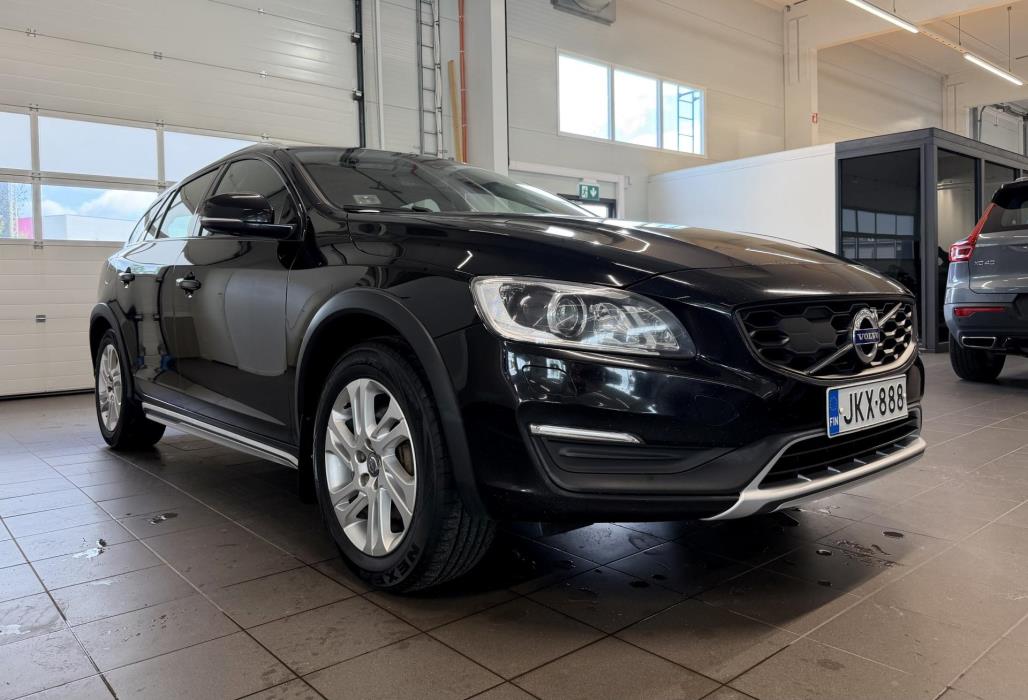 VOLVO V60 Cross Country 2018