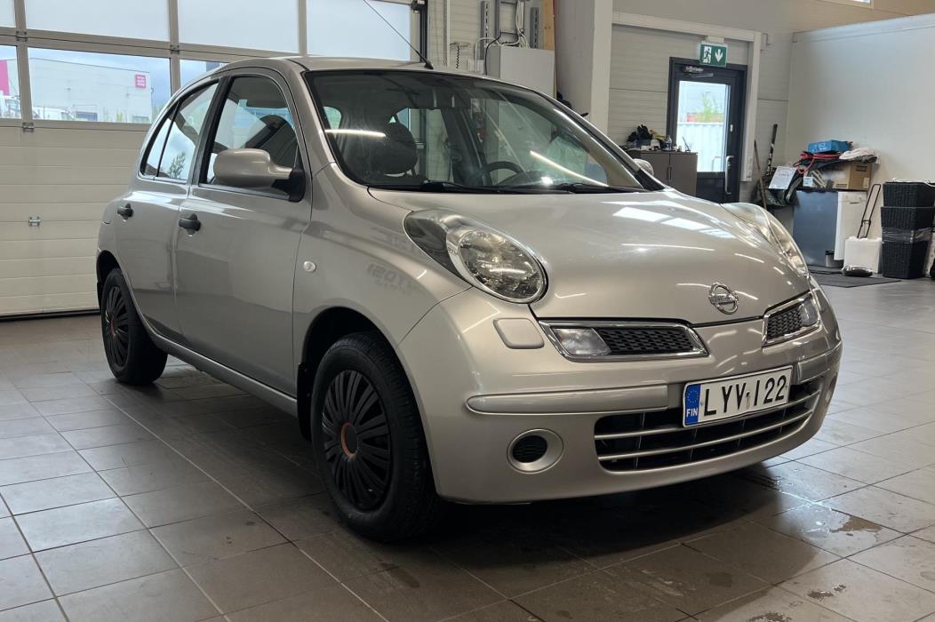 NISSAN Micra 2010