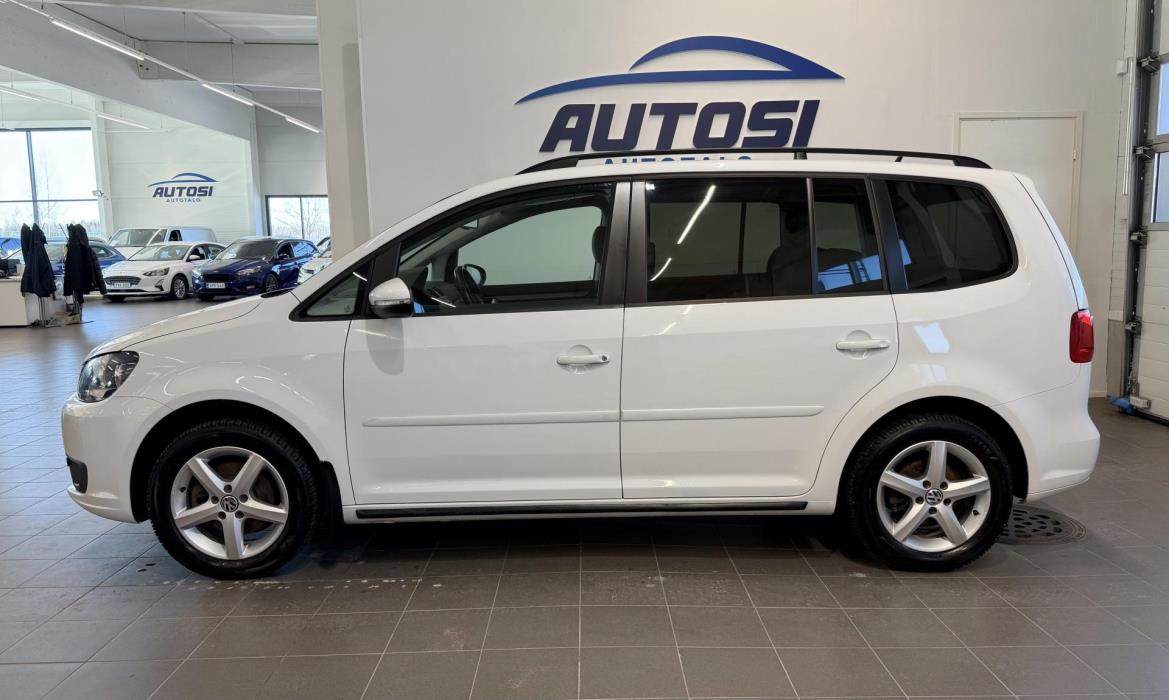 VOLKSWAGEN Touran 2014