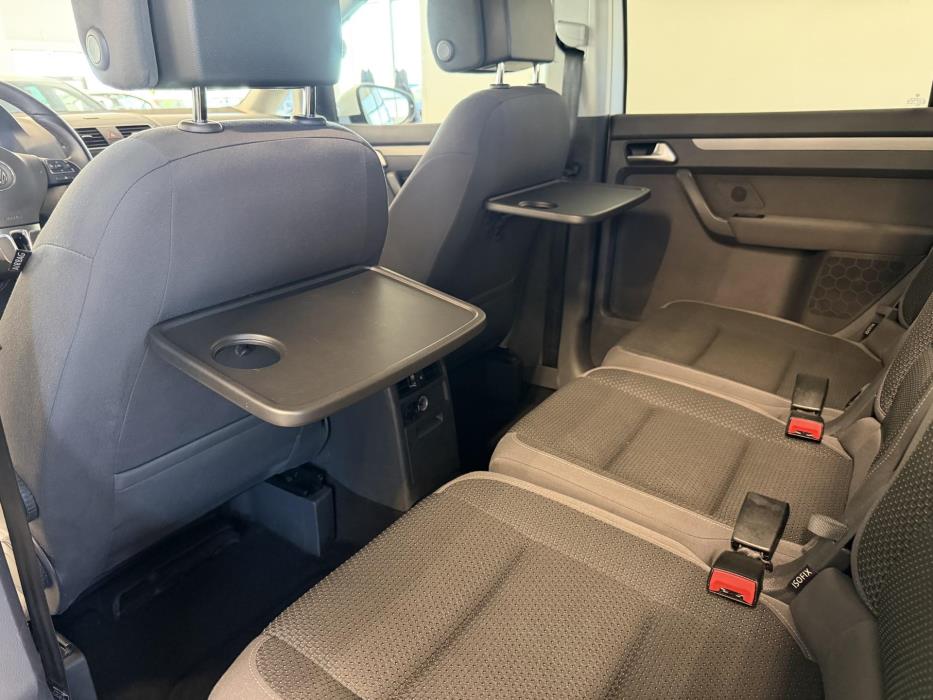 VOLKSWAGEN Touran 2014