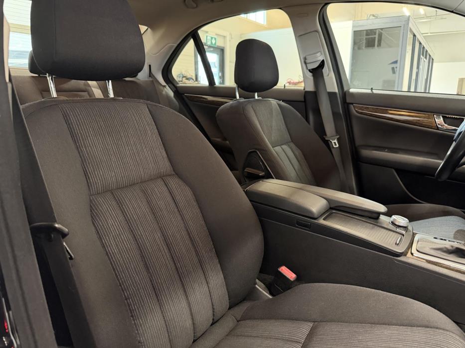 MERCEDES-BENZ C 2010