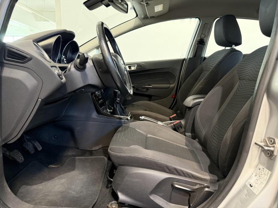 FORD Fiesta 2013