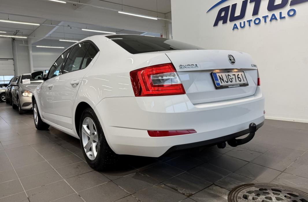SKODA Octavia 2013