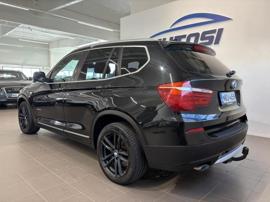 BMW X3 2011