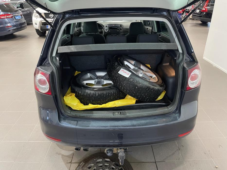 VOLKSWAGEN Golf Plus 2012