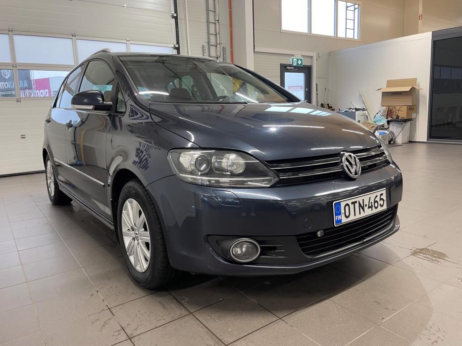 VOLKSWAGEN Golf Plus 2012