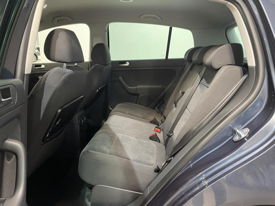 VOLKSWAGEN Golf Plus 2012