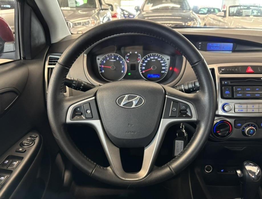 HYUNDAI i20 2014