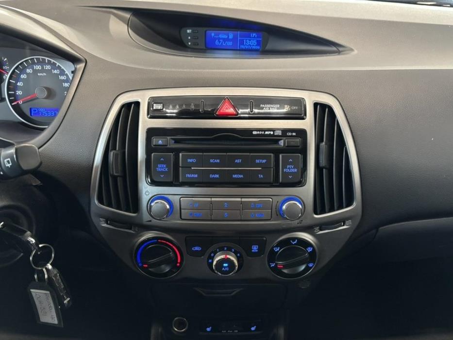 HYUNDAI i20 2014
