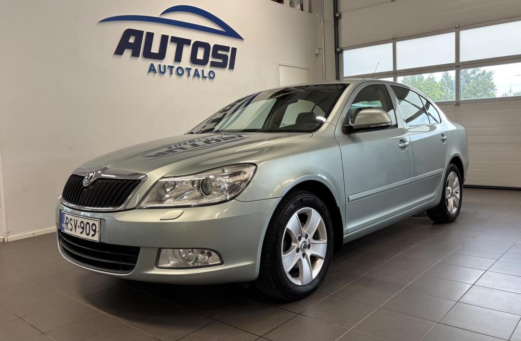 SKODA Octavia 2011