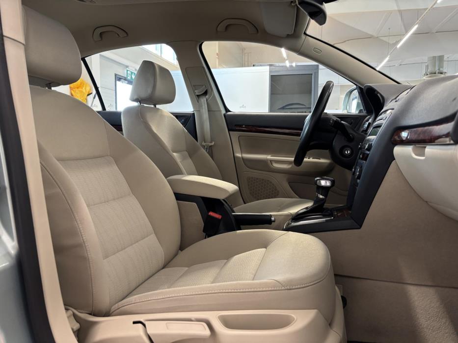 SKODA Octavia 2011
