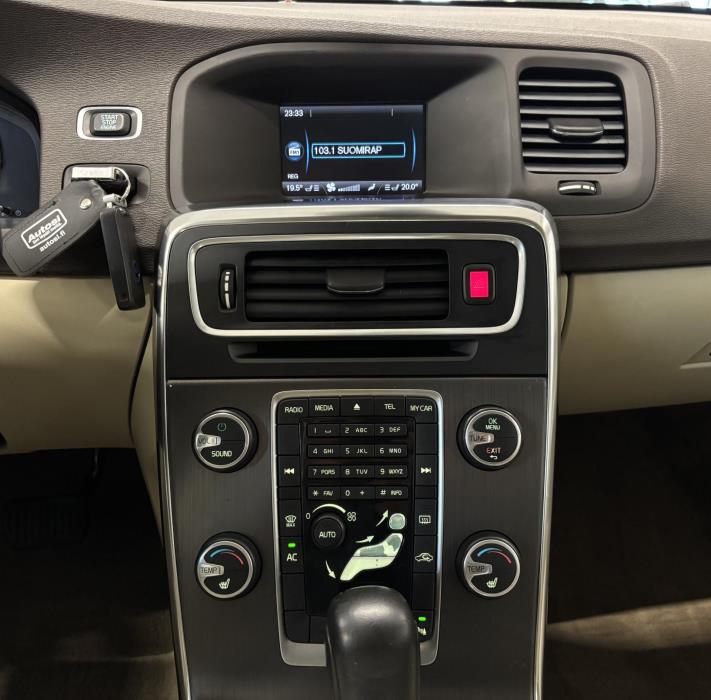 VOLVO S60 2011