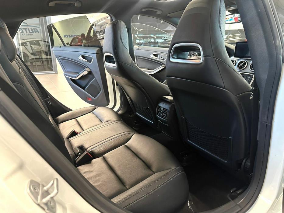 MERCEDES-BENZ CLA 45 AMG 2016