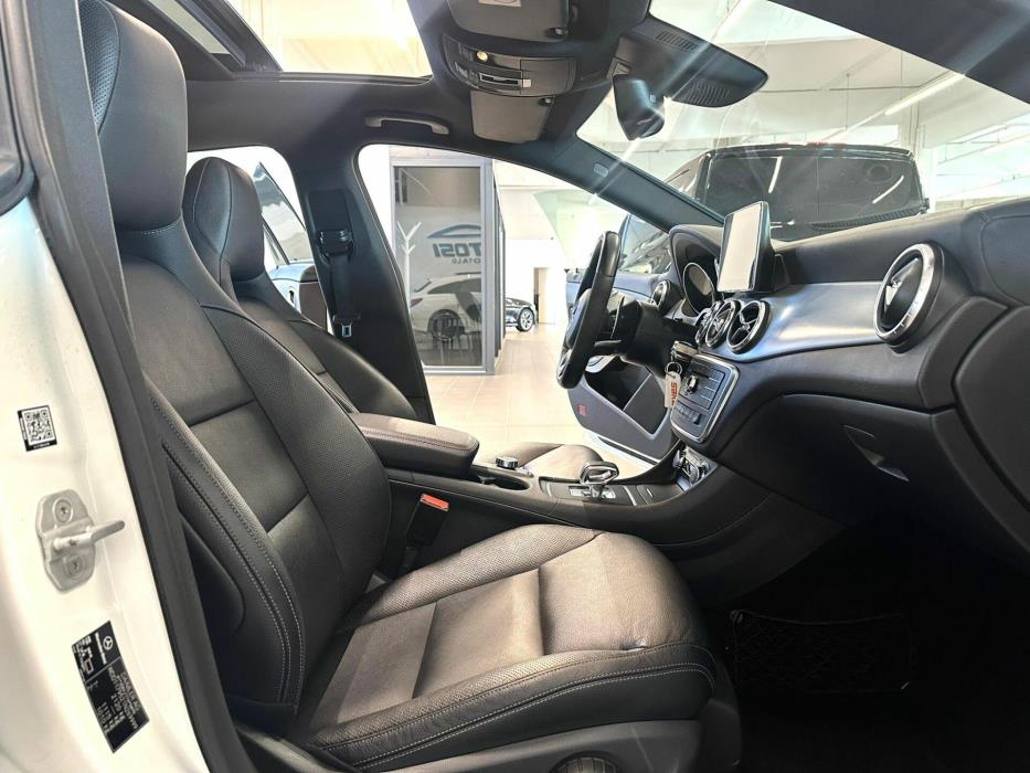 MERCEDES-BENZ CLA 45 AMG 2016