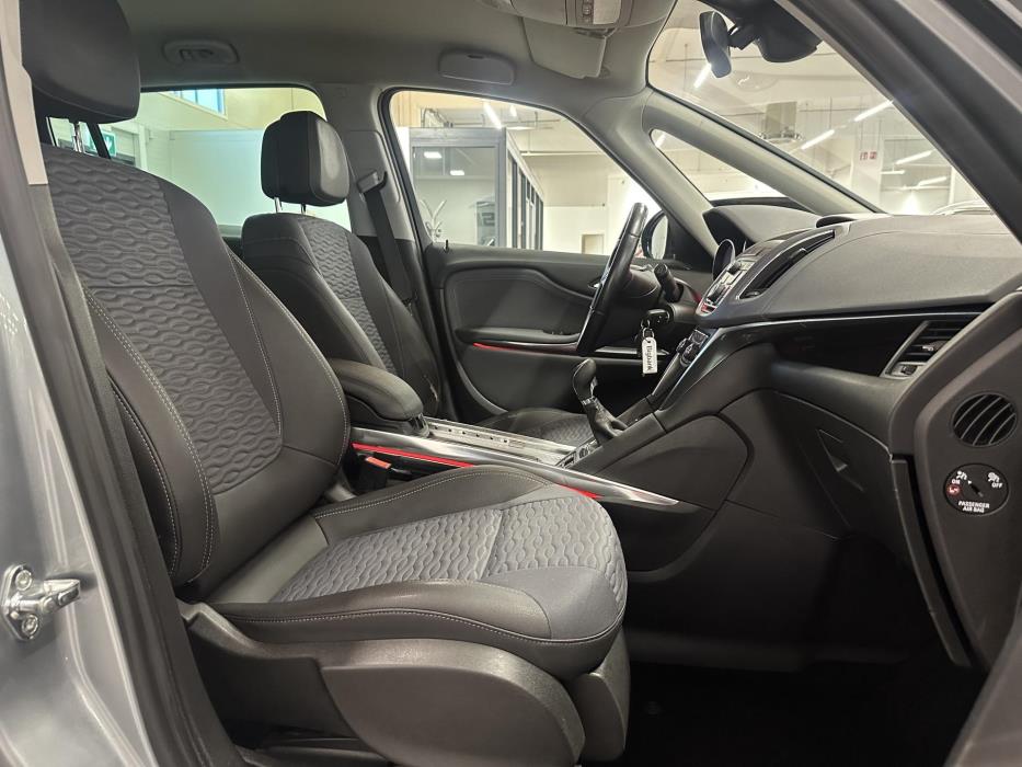 OPEL Zafira Tourer 2012