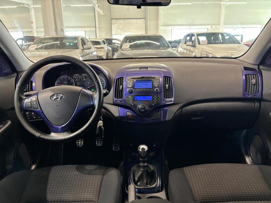 HYUNDAI i30 2010