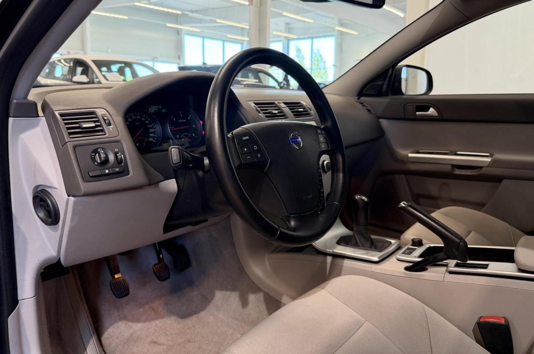 VOLVO S40 2011