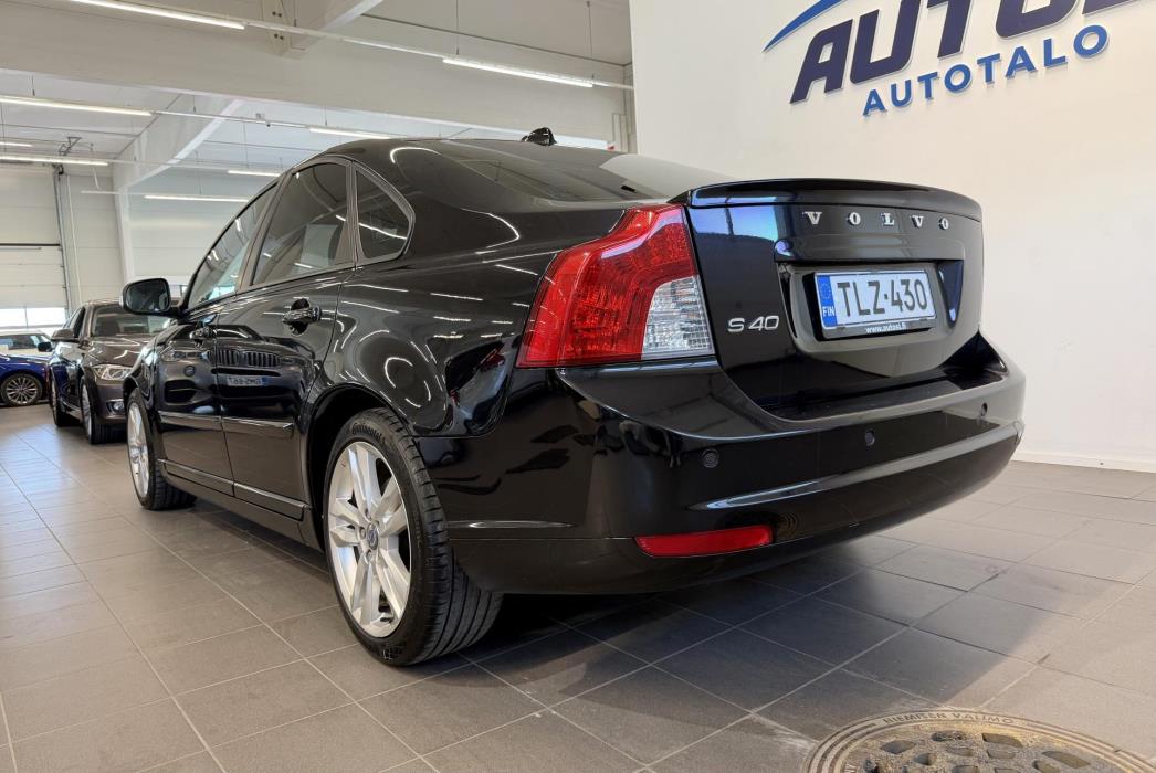VOLVO S40 2011