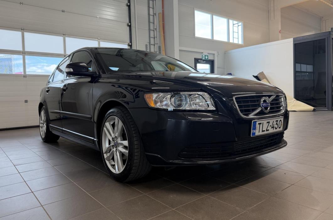 VOLVO S40 2011