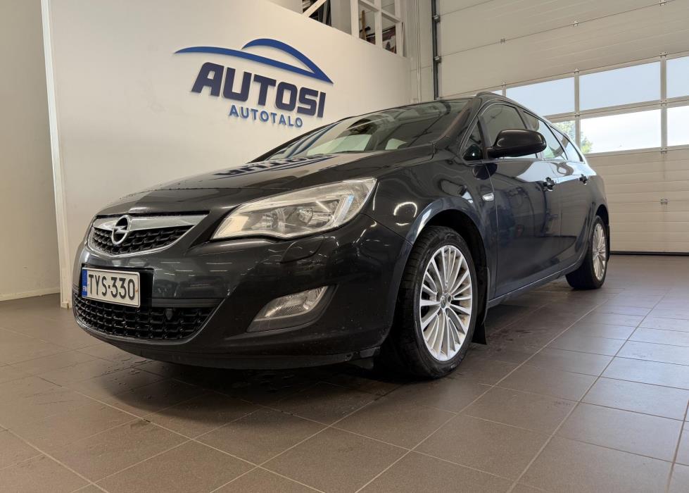 OPEL Astra 2012