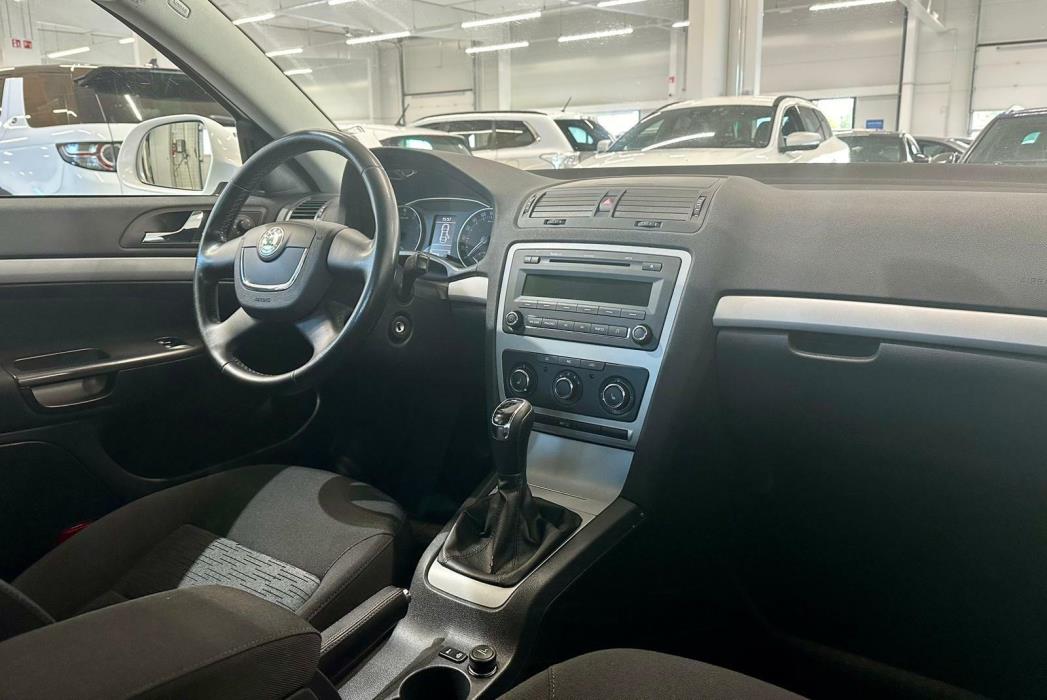 SKODA Octavia 2013