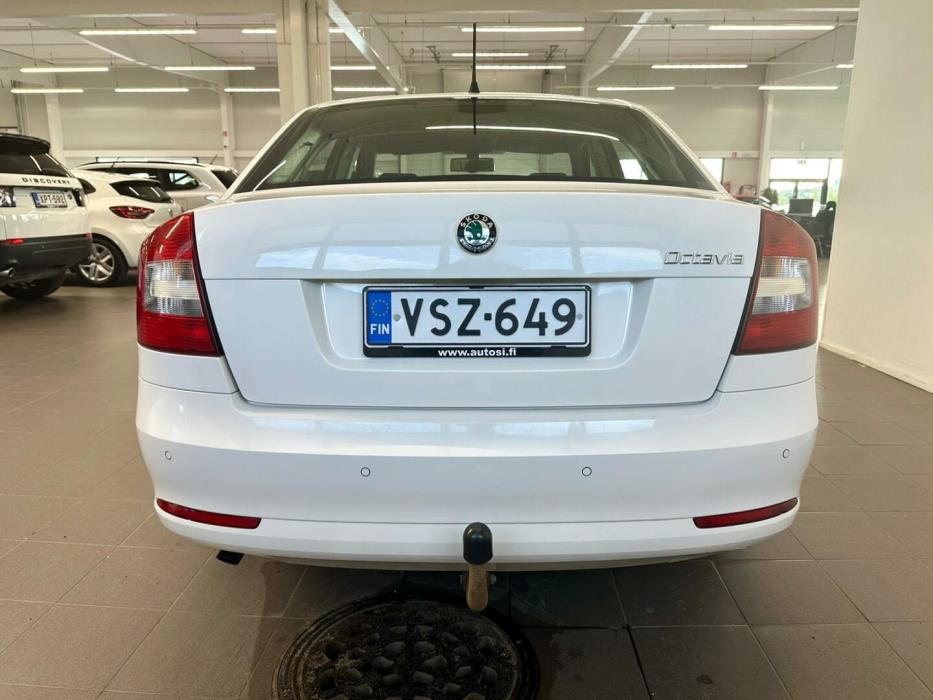 SKODA Octavia 2013
