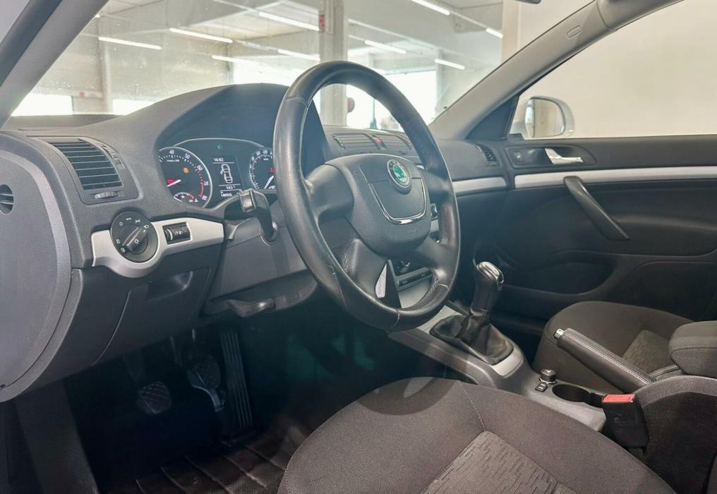 SKODA Octavia 2013