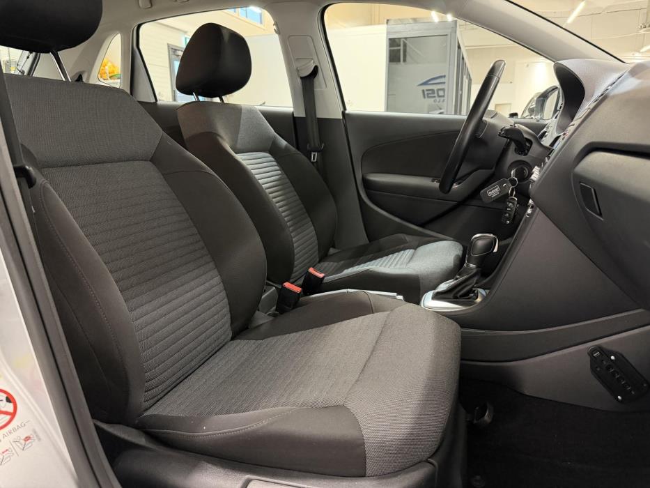 VOLKSWAGEN Polo 2014