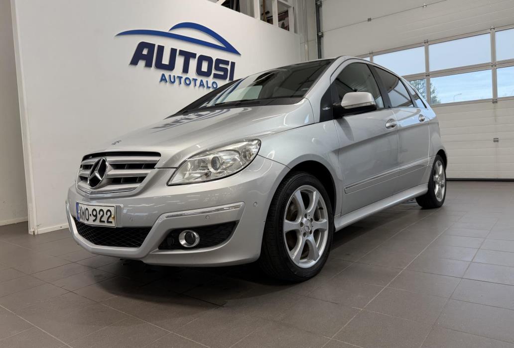 MERCEDES-BENZ B 2010