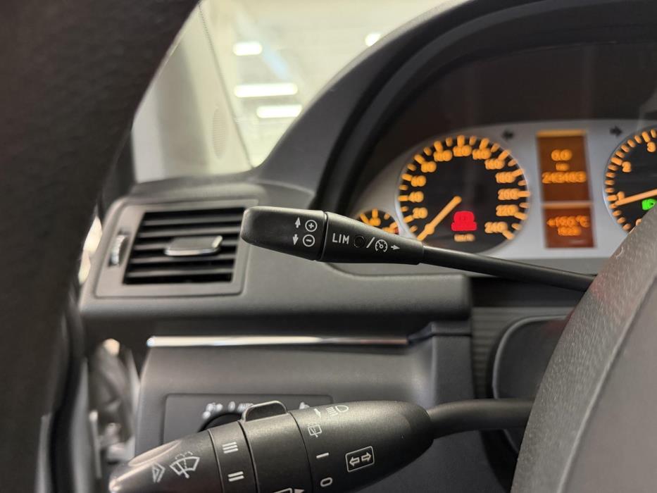 MERCEDES-BENZ B 2010