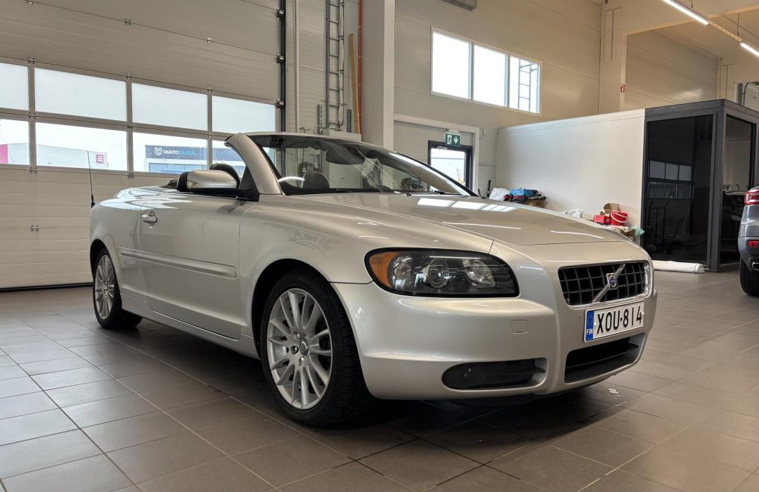 VOLVO C70 2006