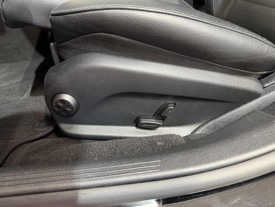 MERCEDES-BENZ E 2019