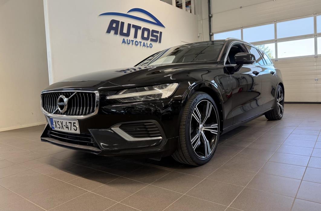 VOLVO V60 2021