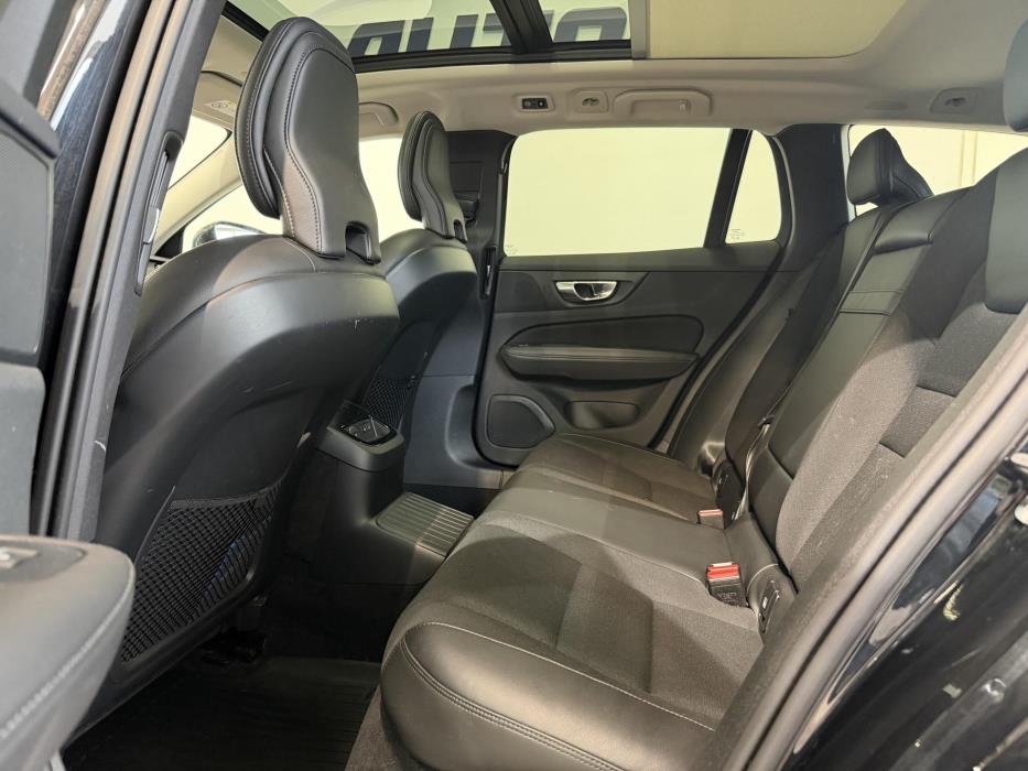 VOLVO V60 2021