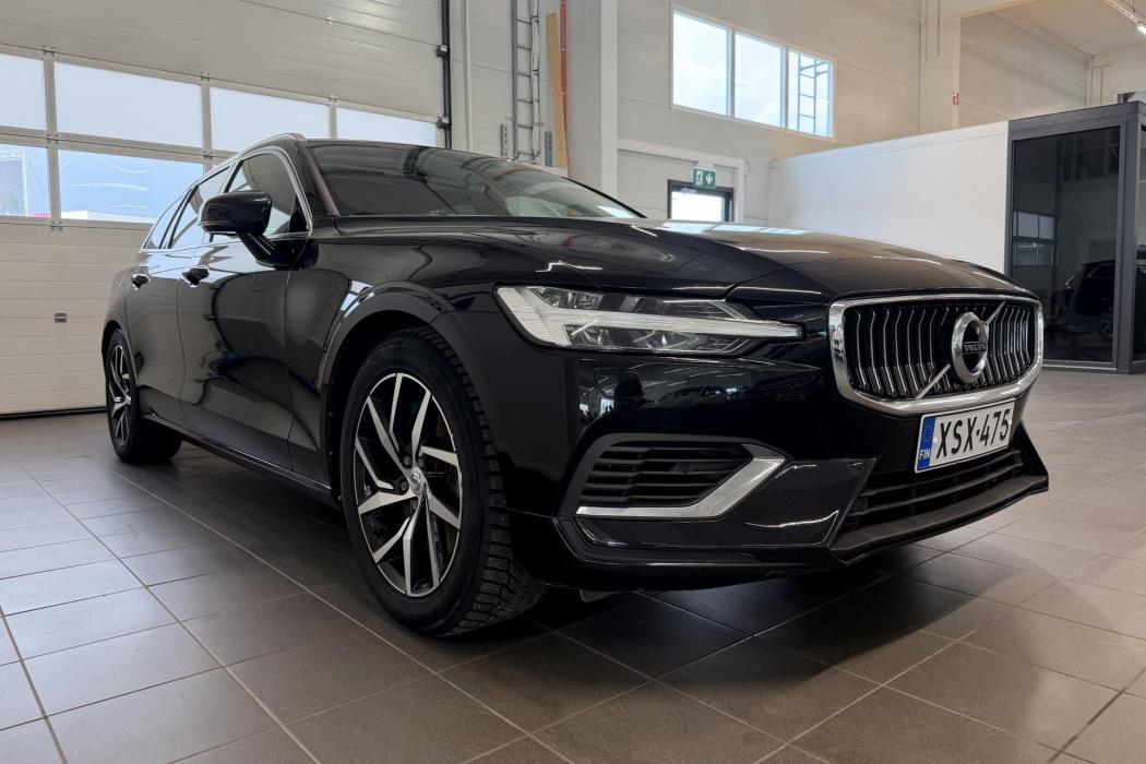 VOLVO V60 2021