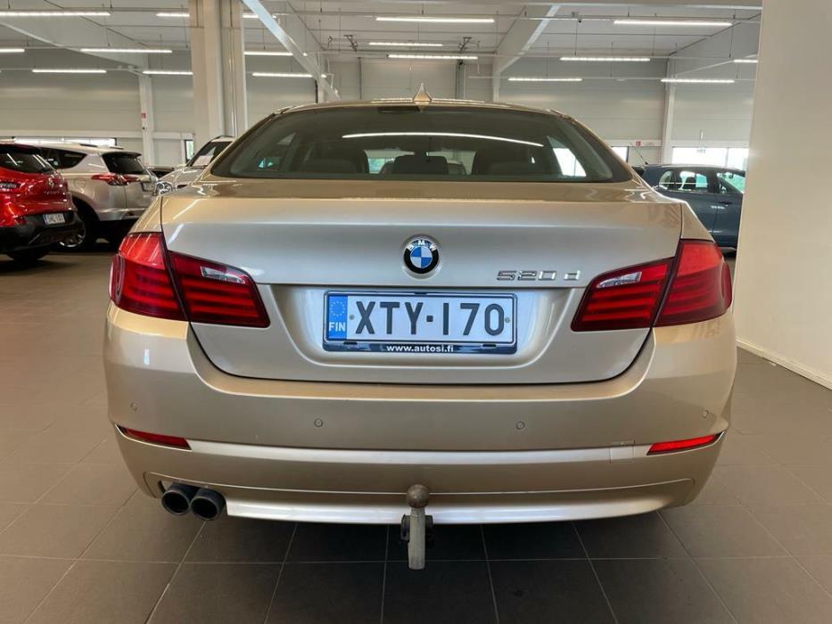 BMW 520 2011