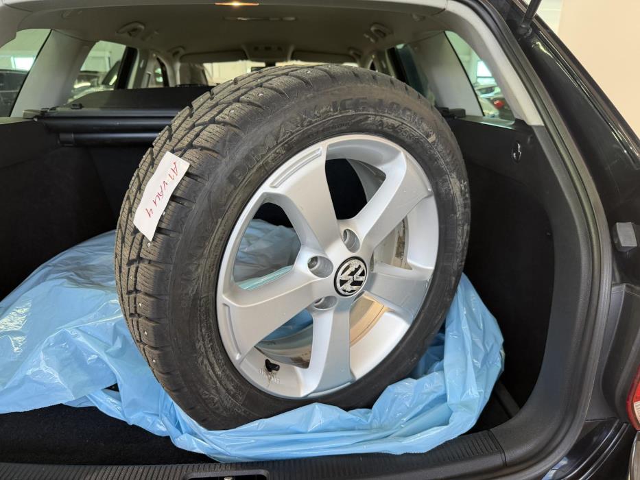 VOLKSWAGEN Golf 2011