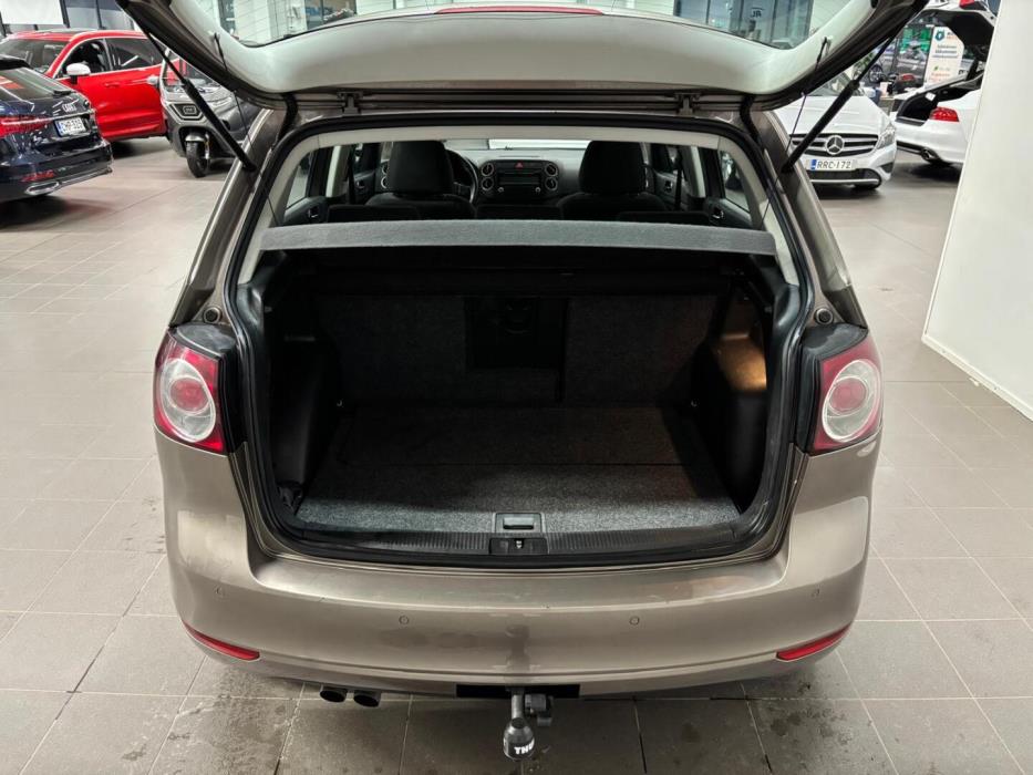 VOLKSWAGEN Golf Plus 2010