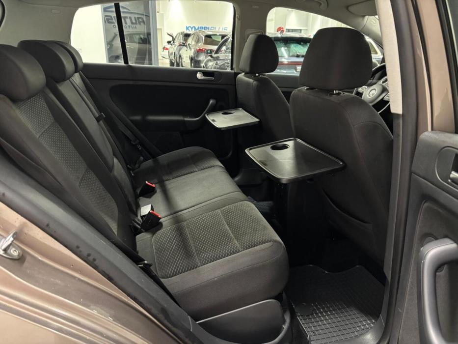 VOLKSWAGEN Golf Plus 2010