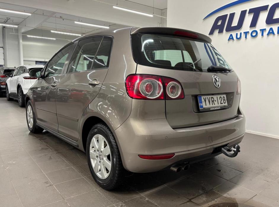 VOLKSWAGEN Golf Plus 2010