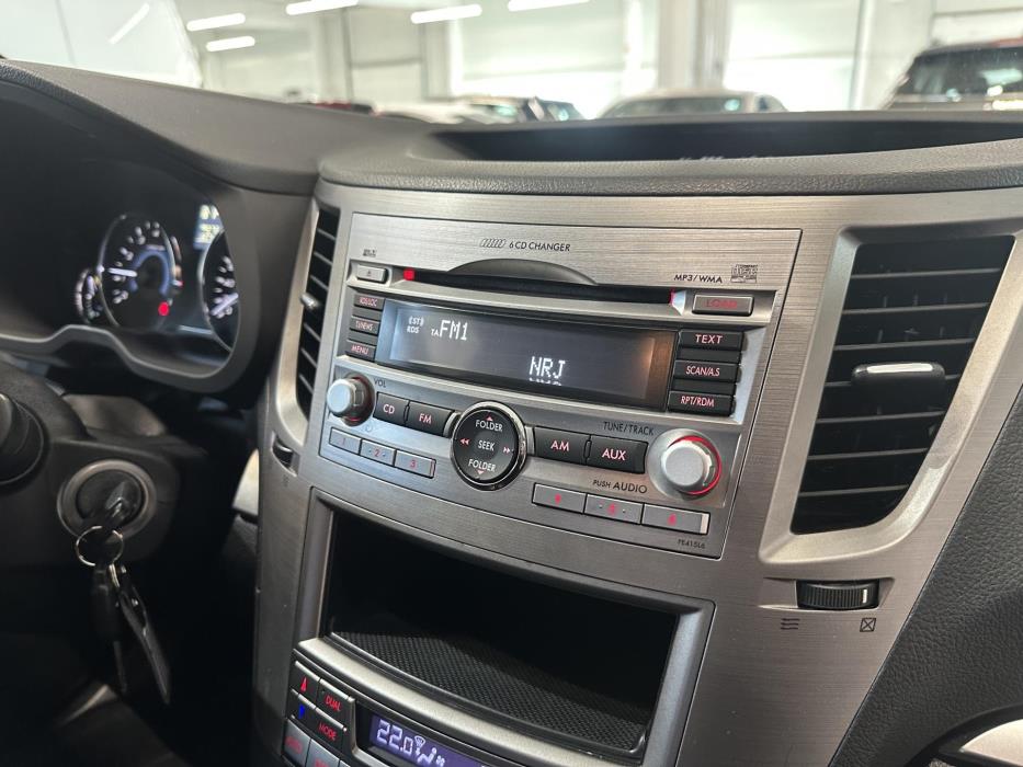 SUBARU Legacy 2011