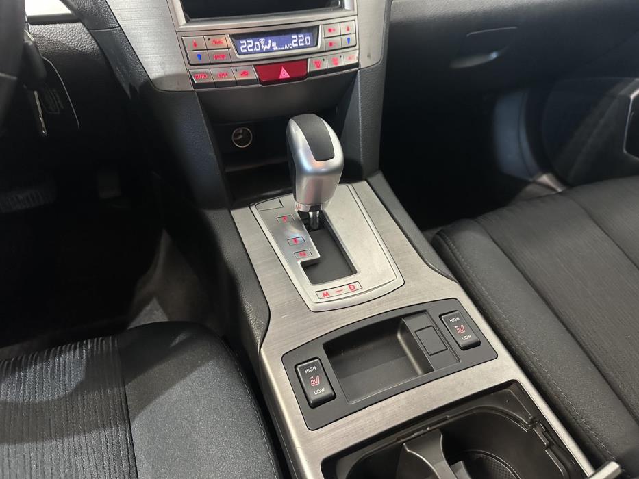 SUBARU Legacy 2011