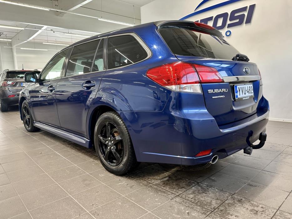 SUBARU Legacy 2011